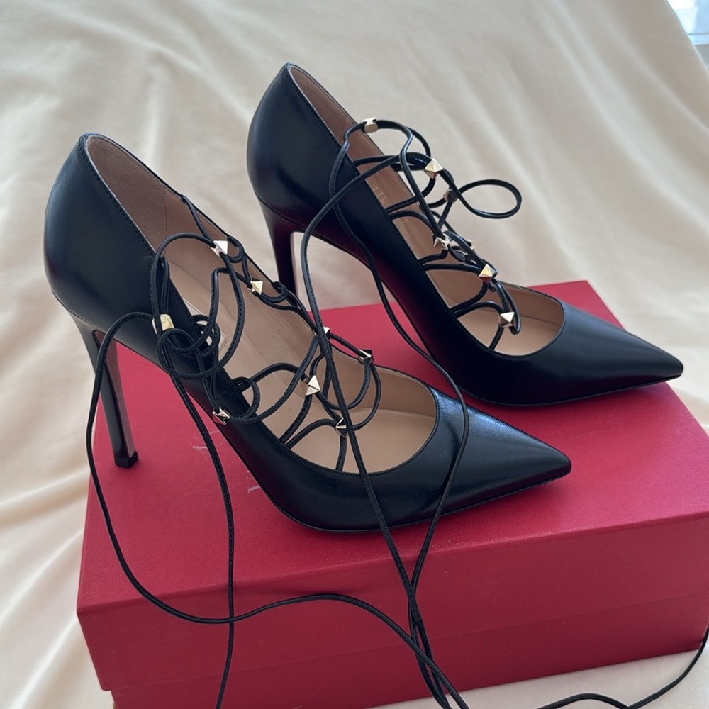 Valentino Heels - Picture 3 of 13